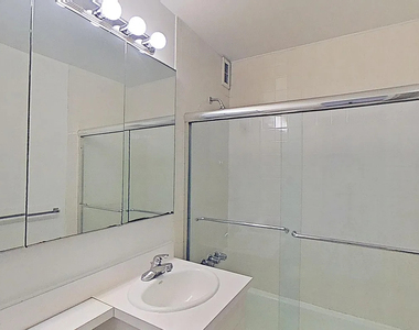 365 West 52nd Street - Photo Thumbnail 12