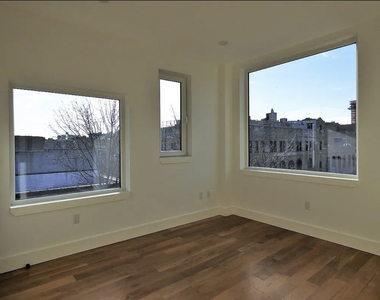 108 Havemeyer Street - Photo Thumbnail 7