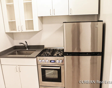150 East 84th Street - Photo Thumbnail 2