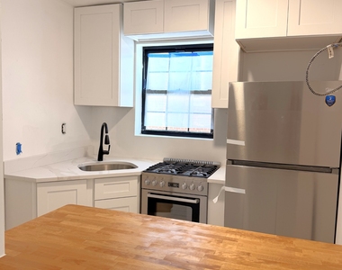 32-20 34th Street - Photo Thumbnail 2