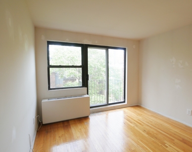 434 East 84th Street - Photo Thumbnail 3