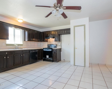 11641 Desert Keep Drive - Photo Thumbnail 9