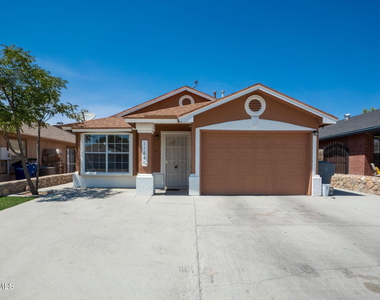 11641 Desert Keep Drive - Photo Thumbnail 3