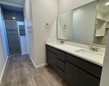 12725 Don Norte Street - Photo Thumbnail 11