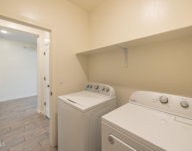 2725 Mike Price Drive - Photo Thumbnail 23