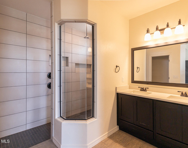 2725 Mike Price Drive - Photo Thumbnail 11