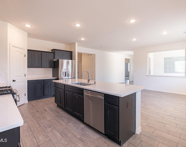 2725 Mike Price Drive - Photo Thumbnail 5