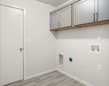 629 Cedarwood Avenue - Photo Thumbnail 19