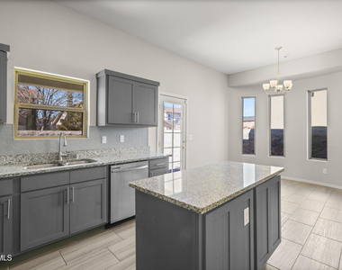 629 Cedarwood Avenue - Photo Thumbnail 15