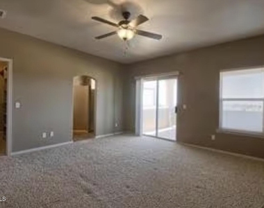 533 Green Village Court - Photo Thumbnail 5