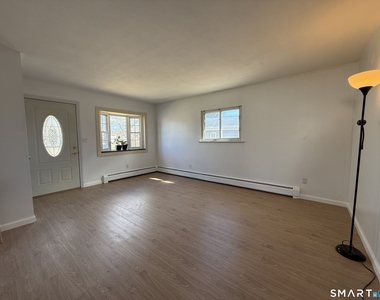 35 Early Avenue - Photo Thumbnail 8