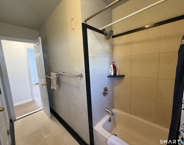 35 Early Avenue - Photo Thumbnail 13