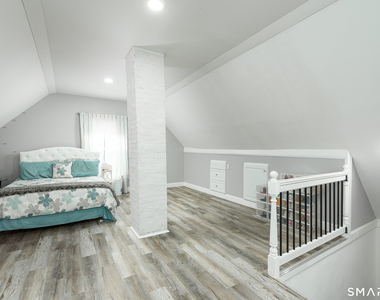 165 Oak Street - Photo Thumbnail 30