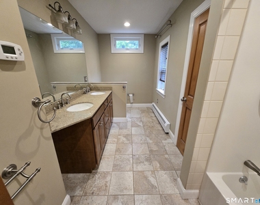 47 Mckinley Avenue - Photo Thumbnail 8
