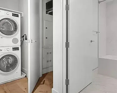 251 East 2nd Street - Photo Thumbnail 7