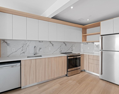 71-82 Parsons Boulevard - Photo Thumbnail 3