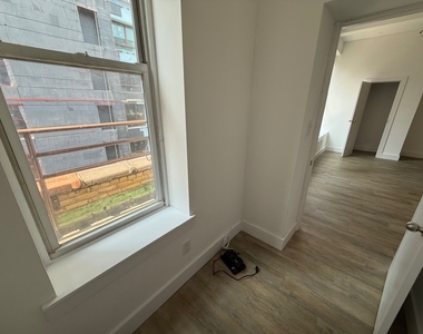 248 West 35th Street - Photo Thumbnail 5