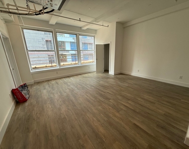 248 West 35th Street - Photo Thumbnail 1