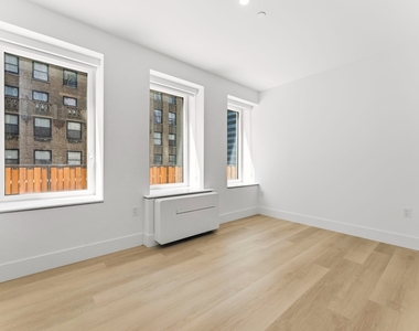 55 Broad Street - Photo Thumbnail 2