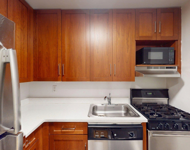 107 East 63rd Street - Photo Thumbnail 7