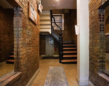 East 3rd Street - Photo Thumbnail 5