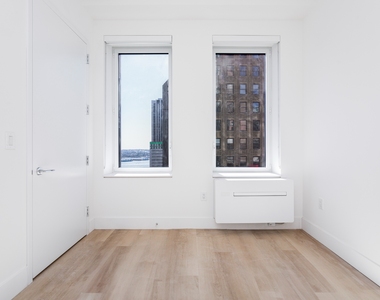 55 Broad Street - Photo Thumbnail 2