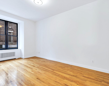 Madison Avenue - Photo Thumbnail 3