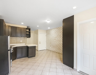 11-55 Welling Court - Photo Thumbnail 1