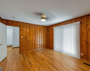2188 Pawnee Drive Se - Photo Thumbnail 6