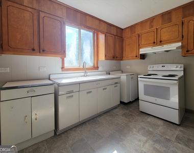 355 Bill Rutledge Road - Photo Thumbnail 3