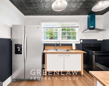1177 Morley Avenue Se - Photo Thumbnail 8