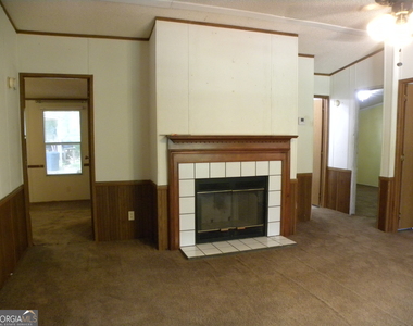 2627 Cole Road - Photo Thumbnail 4