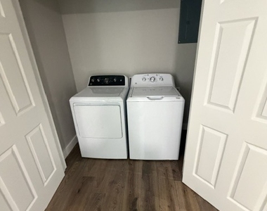 64 Wesley Street - Photo Thumbnail 8