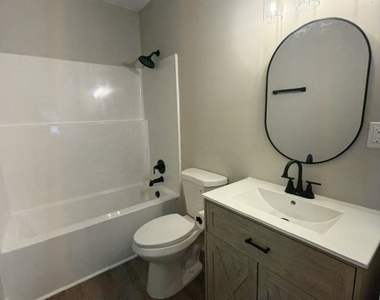 64 Wesley Street - Photo Thumbnail 8