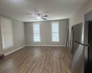 64 Wesley Street - Photo Thumbnail 6