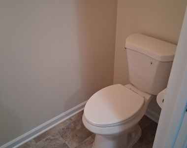 6208 Ellenwood Drive - Photo Thumbnail 13