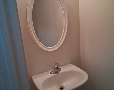 6208 Ellenwood Drive - Photo Thumbnail 14