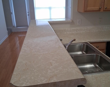6208 Ellenwood Drive - Photo Thumbnail 12