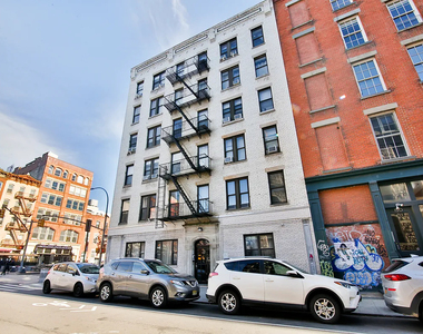 152 Thompson Street - Photo Thumbnail 9