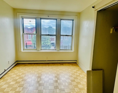 201 East 51st Street - Photo Thumbnail 8