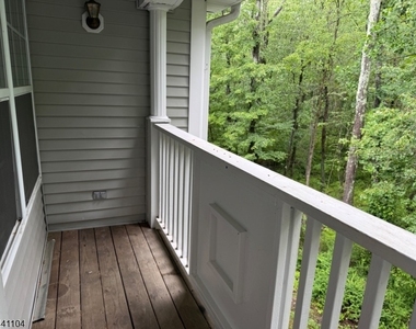 511 Chatfield Dr - Photo Thumbnail 19