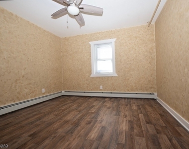 6 Lakeview Ter - Photo Thumbnail 32