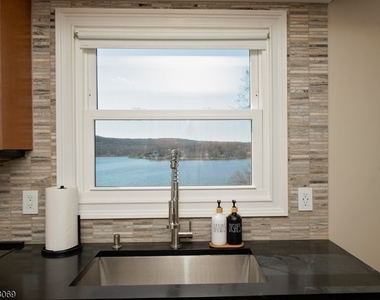 6 Lakeview Ter - Photo Thumbnail 13