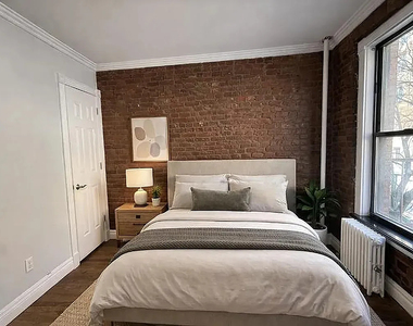 410 East 13th Street - Photo Thumbnail 4