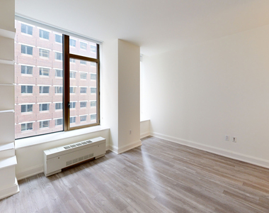 10 Hanover Square - Photo Thumbnail 3