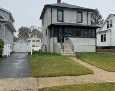 217 Albert Place - Photo Thumbnail 28