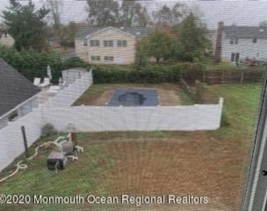 217 Albert Place - Photo Thumbnail 17