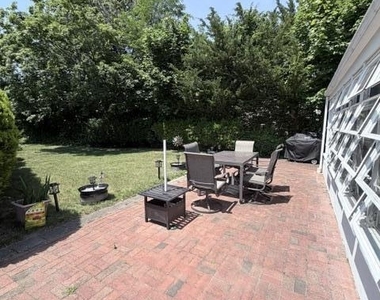621 Essex Avenue - Photo Thumbnail 12