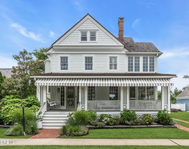 206 Brighton Avenue - Photo Thumbnail 1