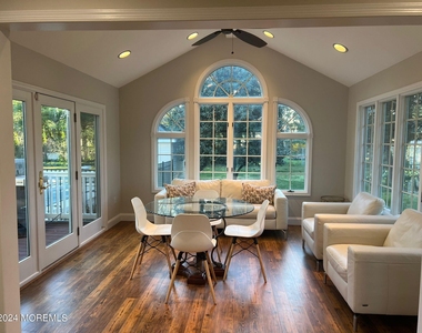 1578 N Bay Avenue - Photo Thumbnail 39
